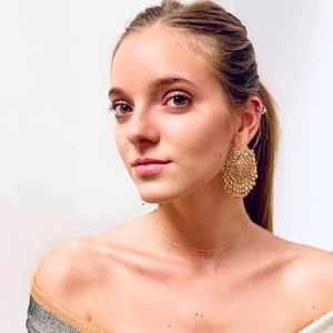 Meet your Posher, Cami